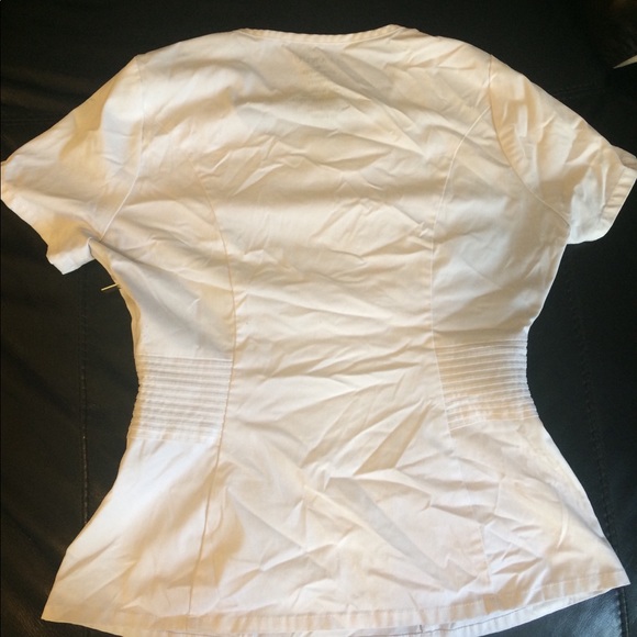 COPY - Jaanuu small white scrub top - Picture 2 of 3